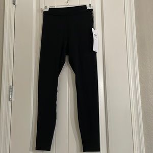 Alo ribbed black 7/8 leggings, new with tags, bought wrong ones non refundable